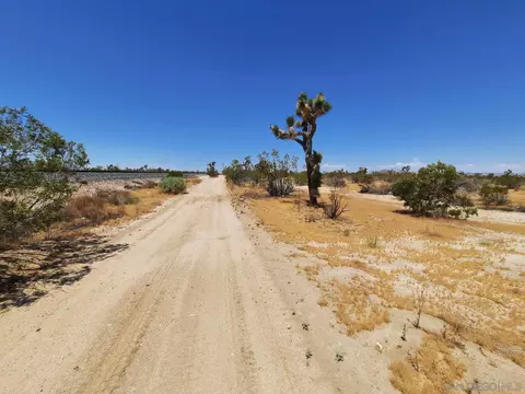 0 Tbd #7, Llano, CA 93544 photo 20