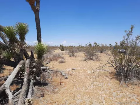 0 Tbd #7, Llano, CA 93544 photo 6