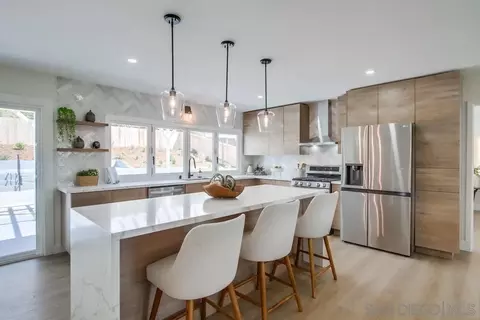 10012 Bonnie Vista Dr, La Mesa, CA 91941