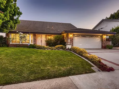 25421 Remesa Dr, Mission Viejo, CA 92691