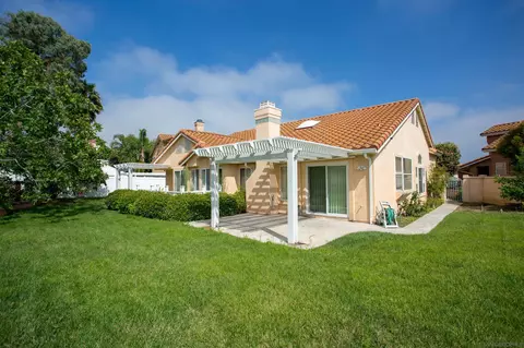 4635 Serigraph Ct, Oceanside, CA 92057 photo 3