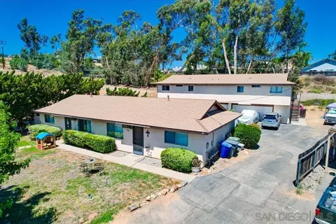 776-782 N Alda Dr, San Marcos, CA 92069