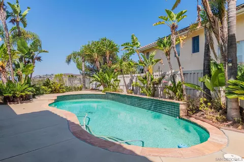 2507 Fresh Waters Ct, Spring Valley, CA 91978 photo 2
