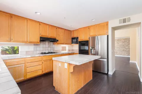2507 Fresh Waters Ct, Spring Valley, CA 91978 photo 11