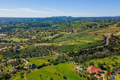 0000 Via Vonnie 3 #3, Fallbrook, CA 92028