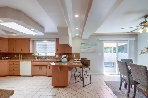 8817 Greenview Pl, Spring Valley, CA 91977 photo 7