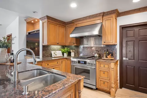 964 Crest Rd, Del Mar, CA 92014 photo 19