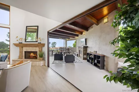964 Crest Rd, Del Mar, CA 92014 photo 5