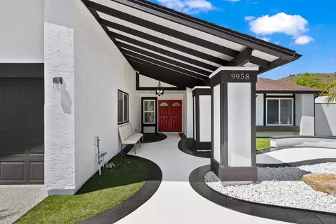 9958 Halberns Blvd, Santee, CA 92071