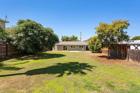 702 N Grape St, Escondido, CA 92025 photo 25