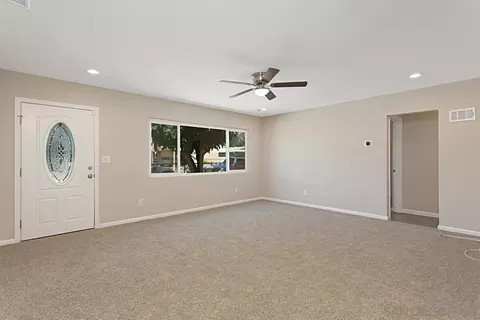 702 N Grape St, Escondido, CA 92025 photo 5