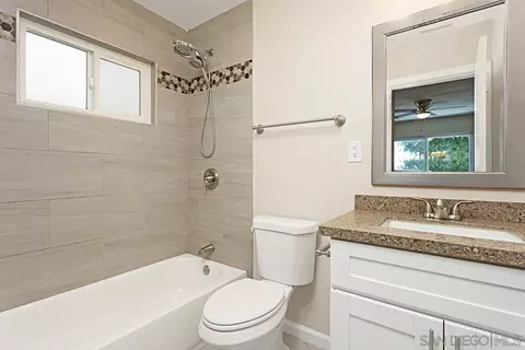 702 N Grape St, Escondido, CA 92025 photo 17