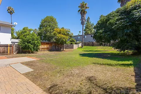 702 N Grape St, Escondido, CA 92025 photo 22