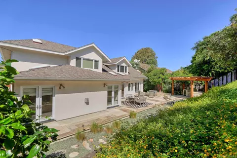8685 Cliffridge Ave, La Jolla, CA 92037 photo 23