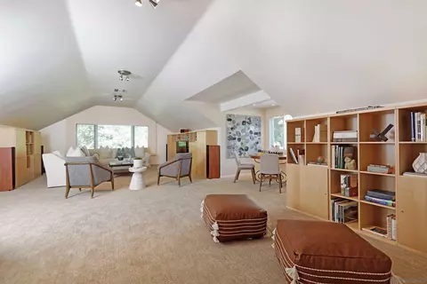 8685 Cliffridge Ave, La Jolla, CA 92037 photo 13
