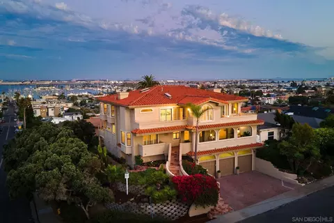 1447 Plum St, San Diego, CA 92106