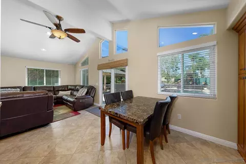 10040 Medina Dr, Santee, CA 92071 photo 8