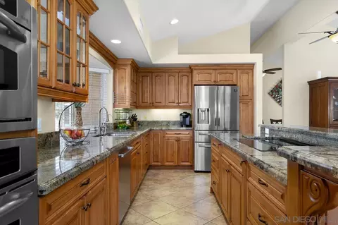 10040 Medina Dr, Santee, CA 92071 photo 11