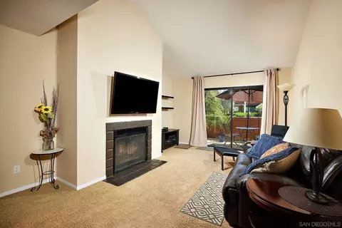 7740 Saranac Pl #25, La Mesa, CA 91942 photo 4
