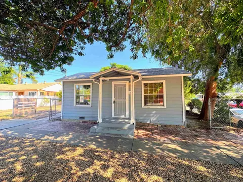 211 E 13th Ave, Escondido, CA 92025 photo 2