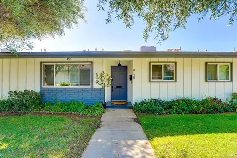 812 E Washington Ave #B, Escondido, CA 92025 photo 2