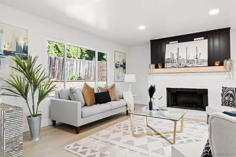 252 Plumosa Ave, Vista, CA 92083