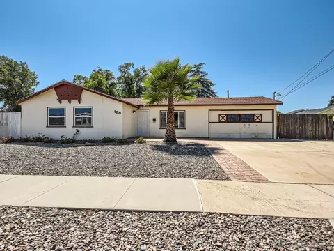 9209 Dunbarton Rd, Santee, CA 92071
