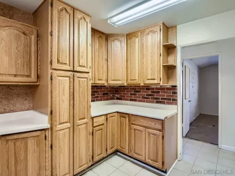 9209 Dunbarton Rd, Santee, CA 92071 photo 8