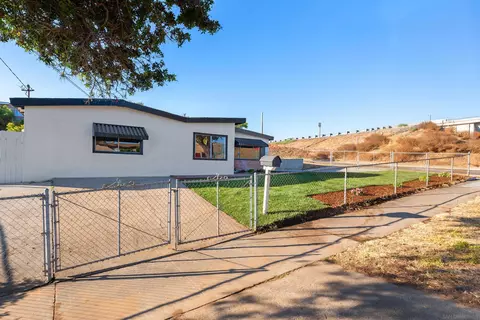 399 E Naples, Chula Vista, CA 91911 photo 9