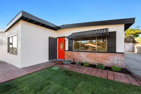 399 E Naples, Chula Vista, CA 91911 photo 8