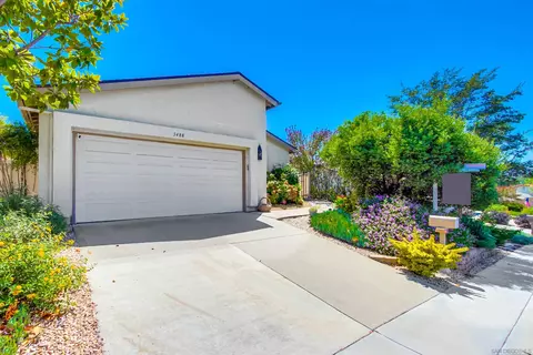 3488 N Sundown Ln, Oceanside, CA 92056 photo 3
