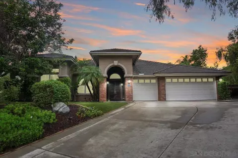 2507 Saffron Gln, Escondido, CA 92029