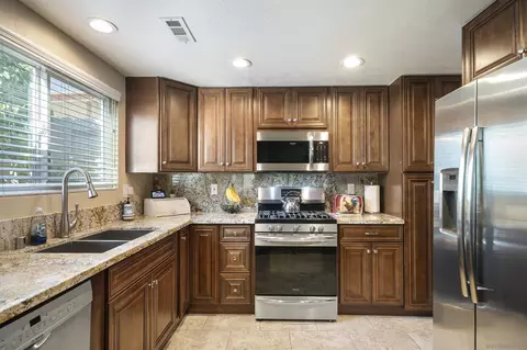 621 Boyle Ave, Escondido, CA 92027 photo 13