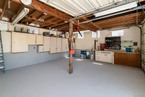 8901 Bowling Green Dr, La Mesa, CA 91941 photo 31