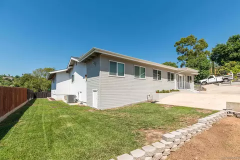 8901 Bowling Green Dr, La Mesa, CA 91941 photo 40