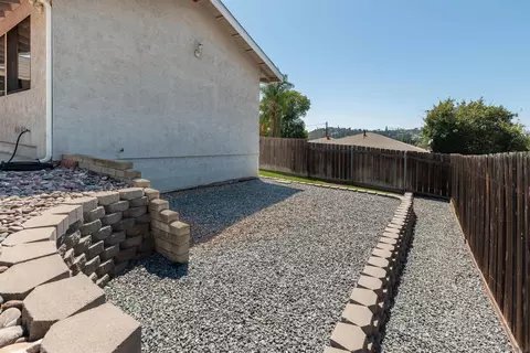 8901 Bowling Green Dr, La Mesa, CA 91941 photo 35