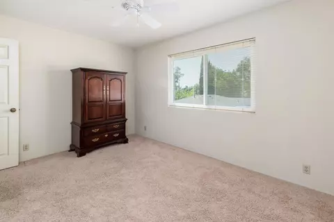 8901 Bowling Green Dr, La Mesa, CA 91941 photo 19