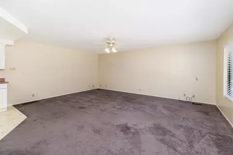 8901 Bowling Green Dr, La Mesa, CA 91941 photo 22