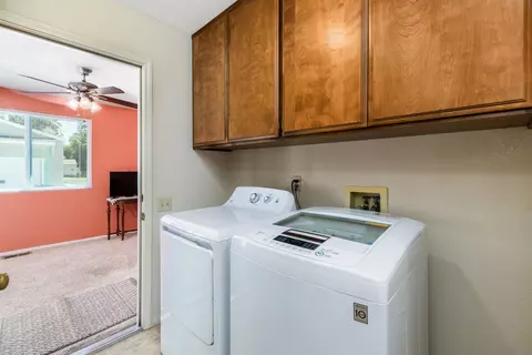 8901 Bowling Green Dr, La Mesa, CA 91941 photo 20