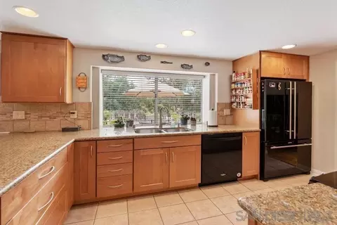 14427 Crestwood Ave, Poway, CA 92064 photo 8