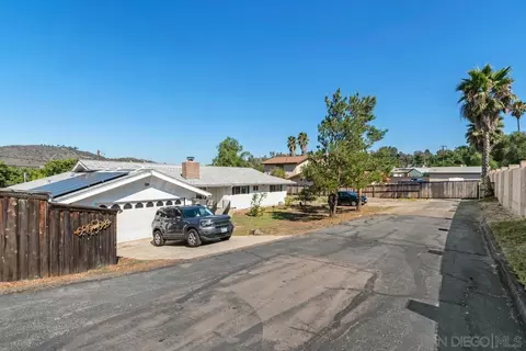 8146 Starview Dr, El Cajon, CA 92021 photo 4