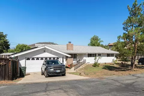 8146 Starview Dr, El Cajon, CA 92021 photo 3