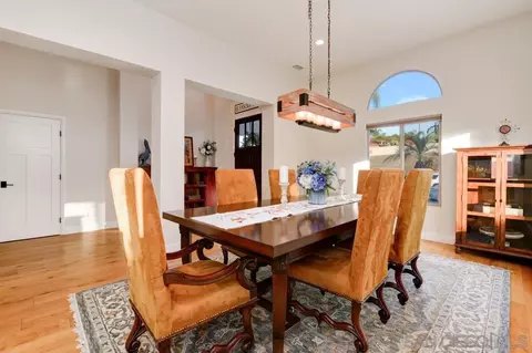 9062 Summerhill Pt, Alpine, CA 91901 photo 14