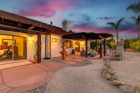 9062 Summerhill Pt, Alpine, CA 91901 photo 37