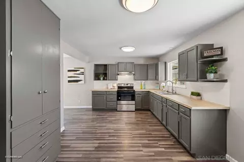 302 E College St, Fallbrook, CA 92028 photo 11