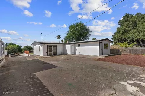 302 E College St, Fallbrook, CA 92028 photo 20