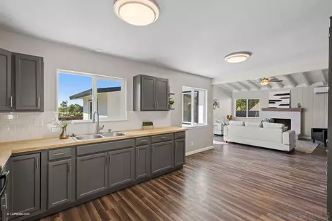 302 E College St, Fallbrook, CA 92028 photo 9