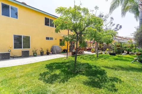 6717 Moonriver St, Eastvale, CA 91752