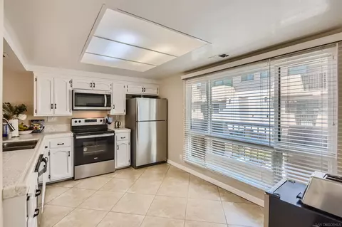 755 Pacific Surf Dr, Solana Beach, CA 92075 photo 4