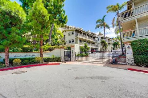 3985 Hortensia St #F10, San Diego, CA 92110